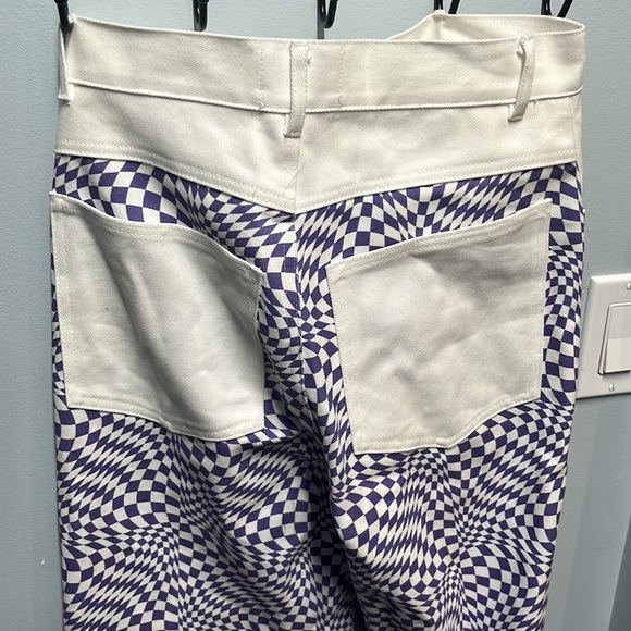 Lisa Says Gah Robyn pants in purple! 💜 - Picture 3 of 3